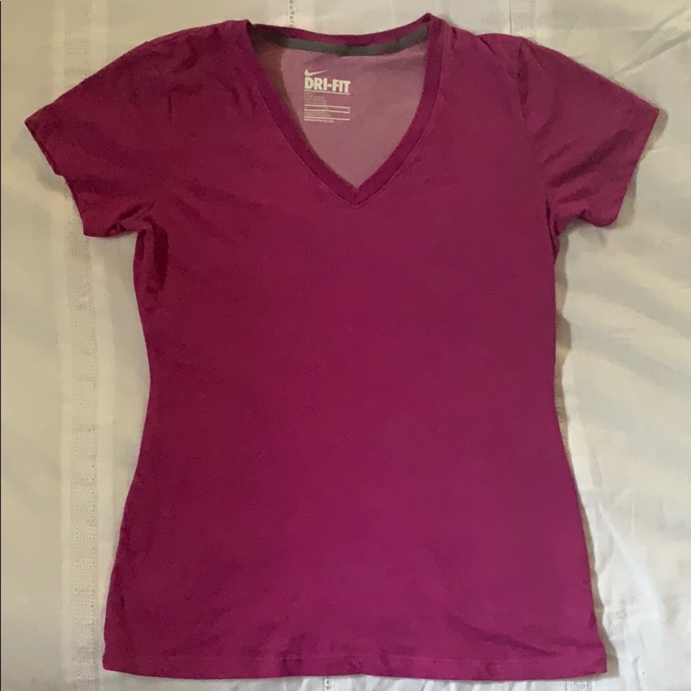 Nike V-Neck Slim Fit T-Shirt